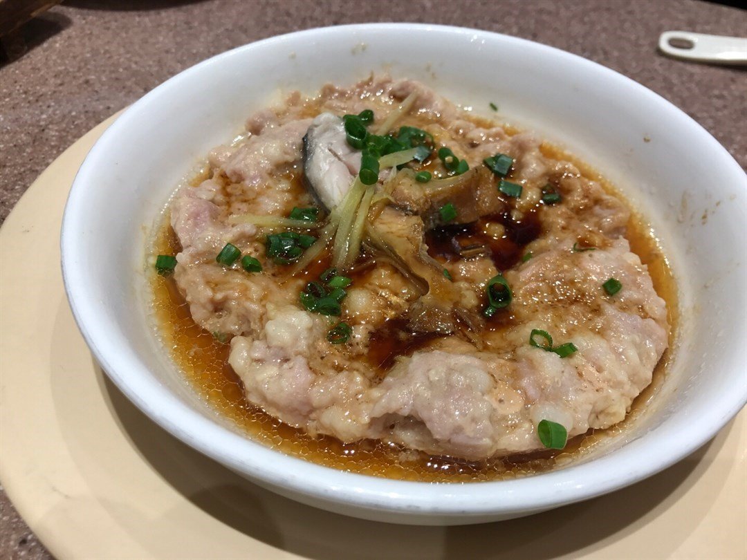 马友咸鱼蒸肉饼
