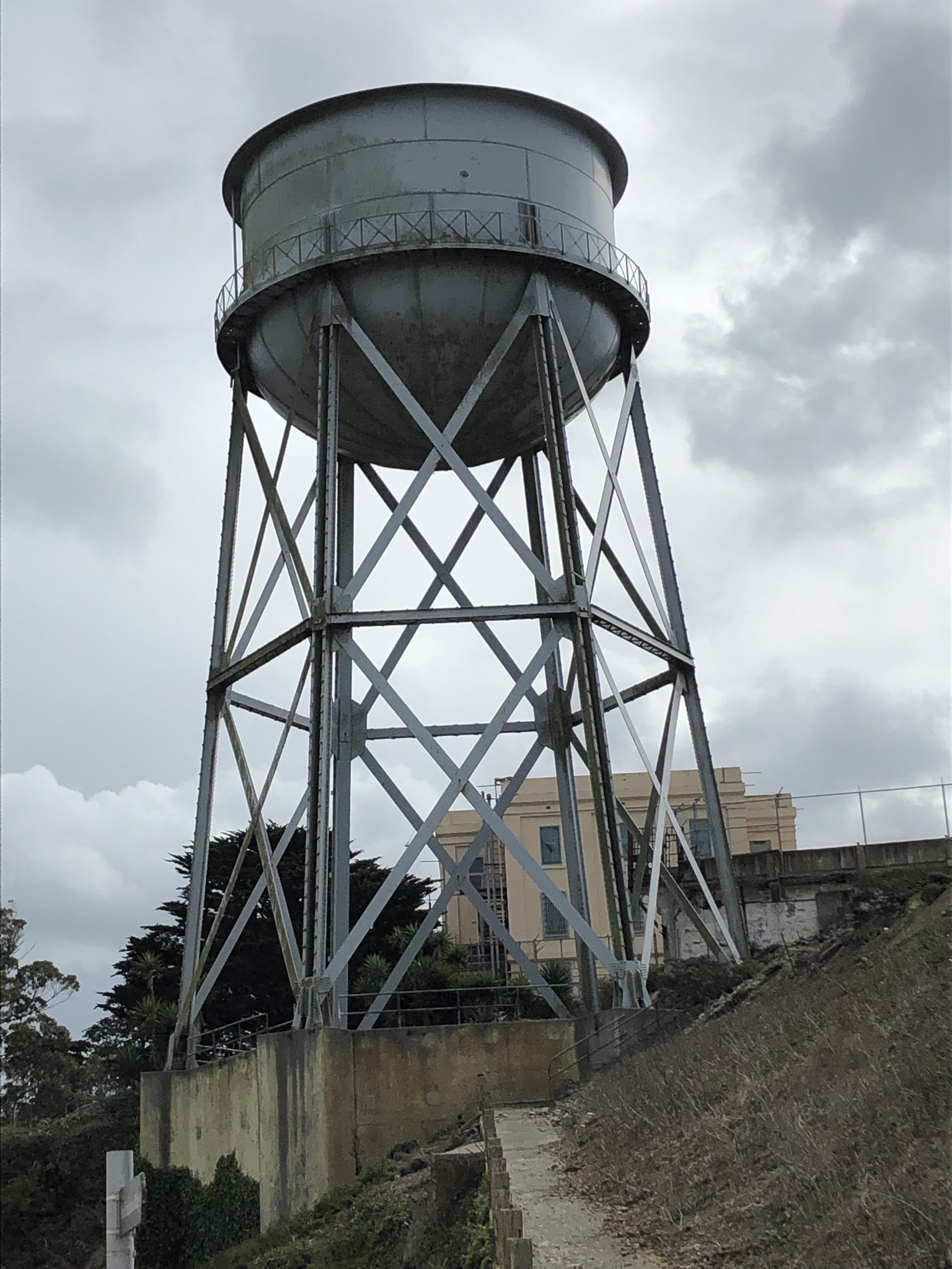 水塔