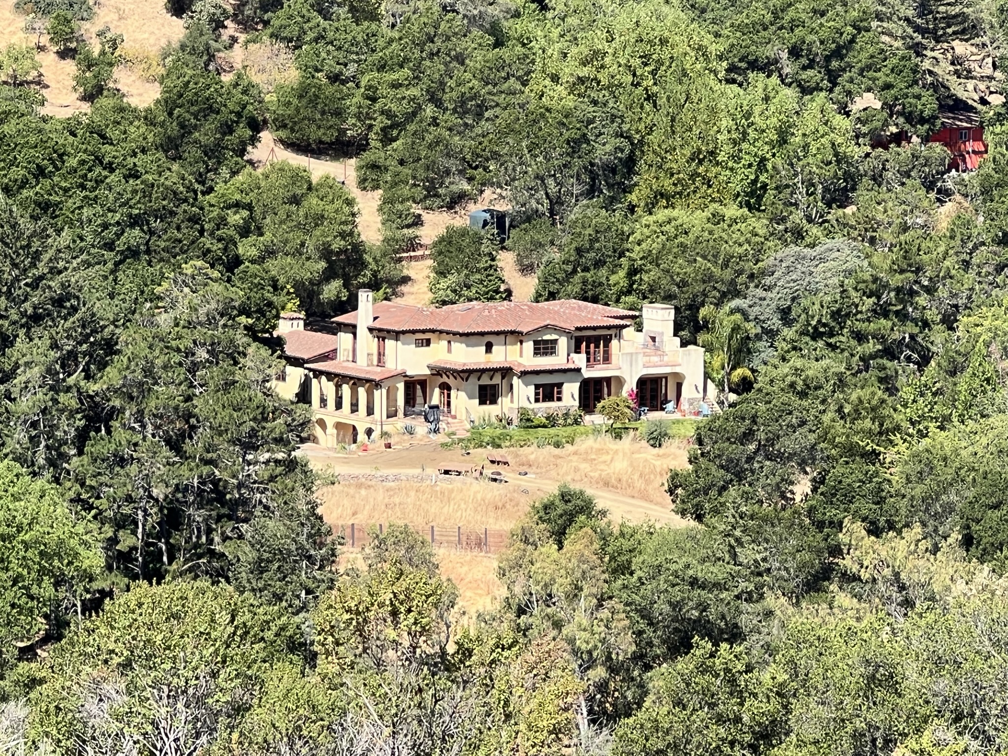山里的 Mansion