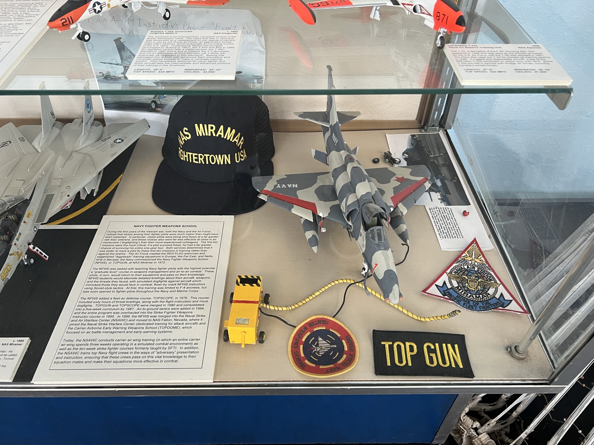TOP GUN