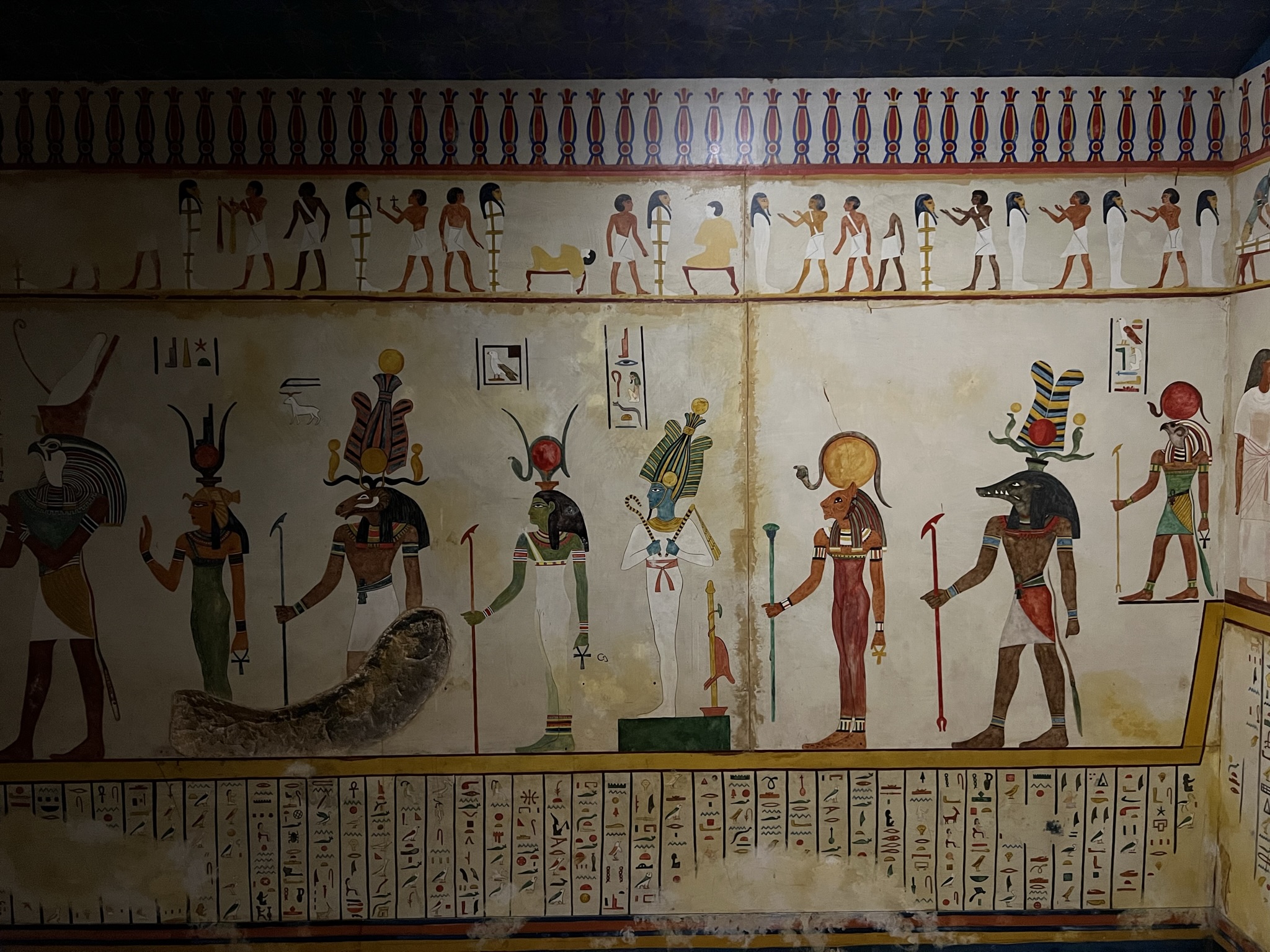 墓穴的主人死后需要回答并通过每个神的问题