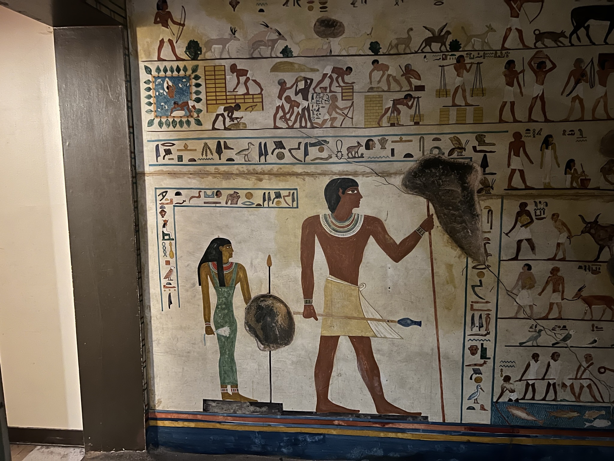 据说墓穴主人是个 Governor，应该是古埃及国家里有比较大权力的人