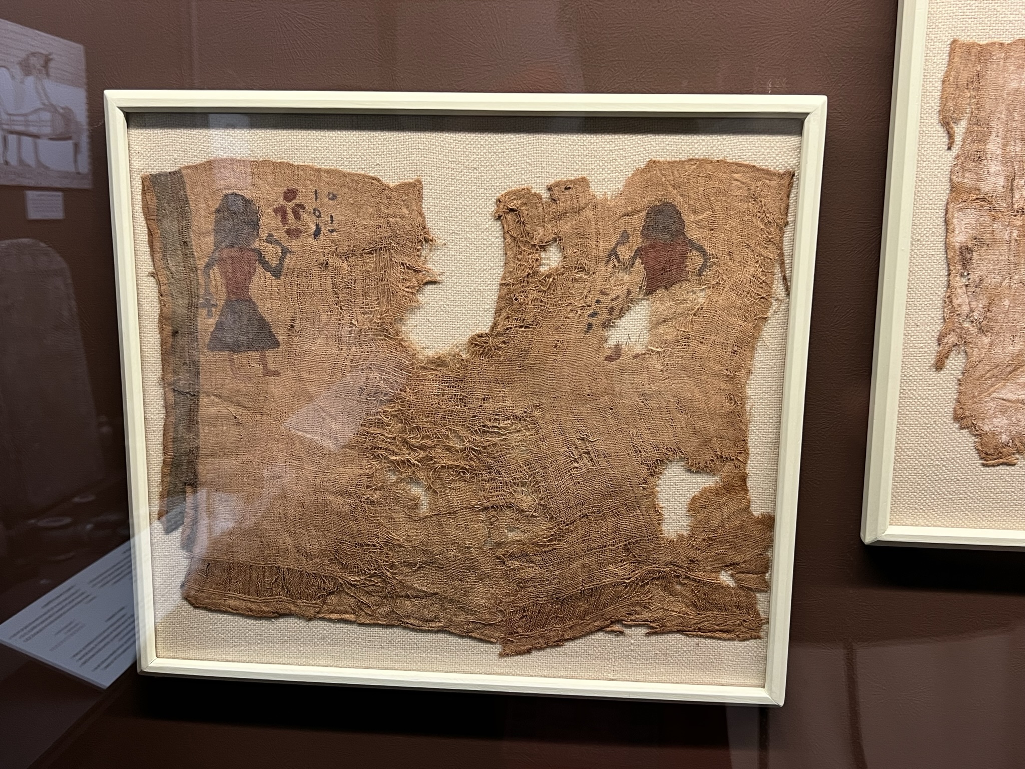 古埃及人的衬衫，他不说的话可能我会以为这两个人在唱卡拉OK