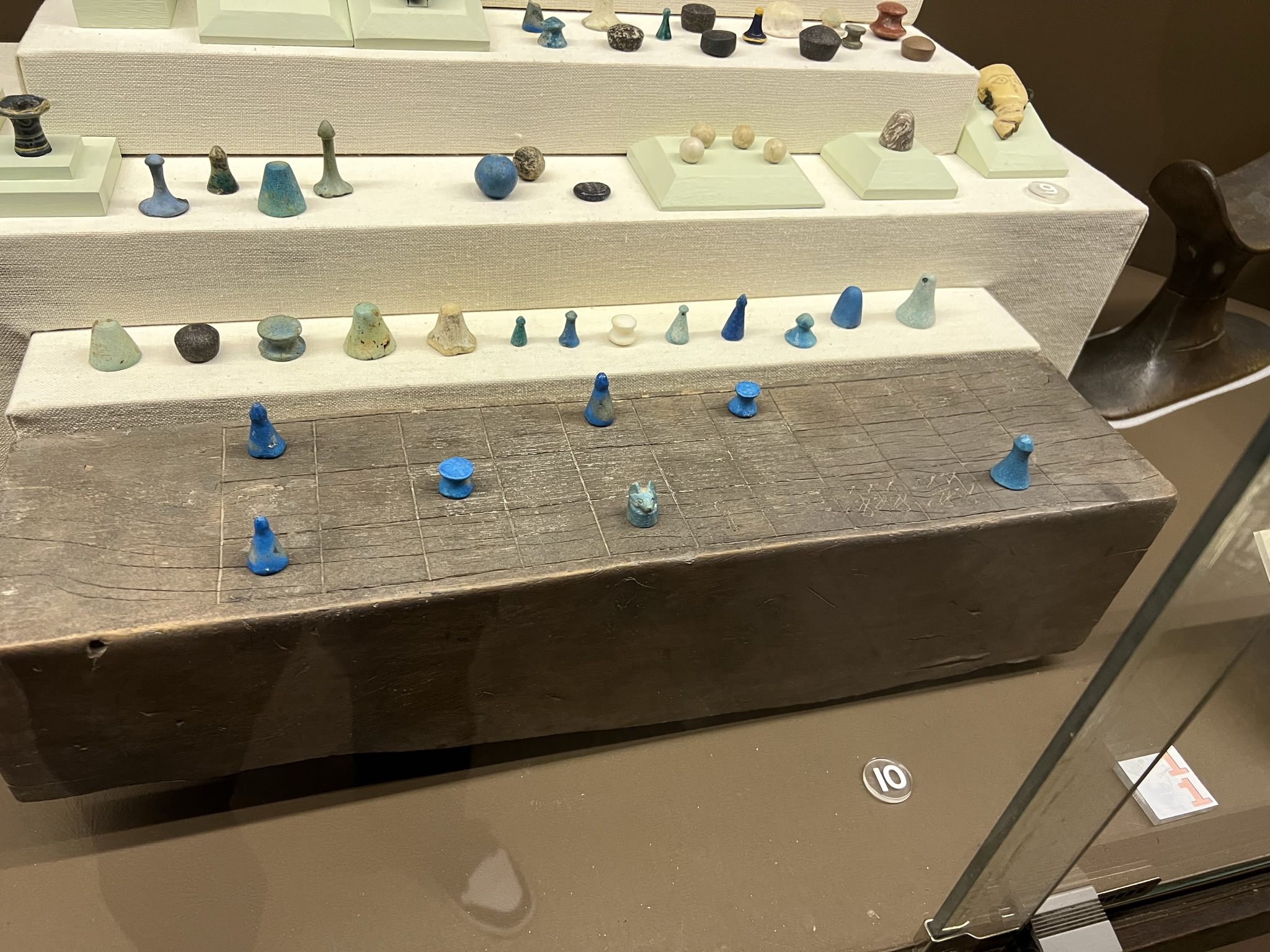 古埃及很有名的 Senet 桌游