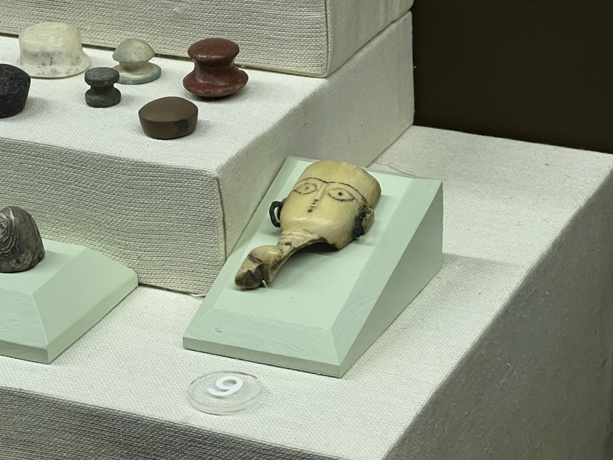 这个不是一拳超人埼玉吗？