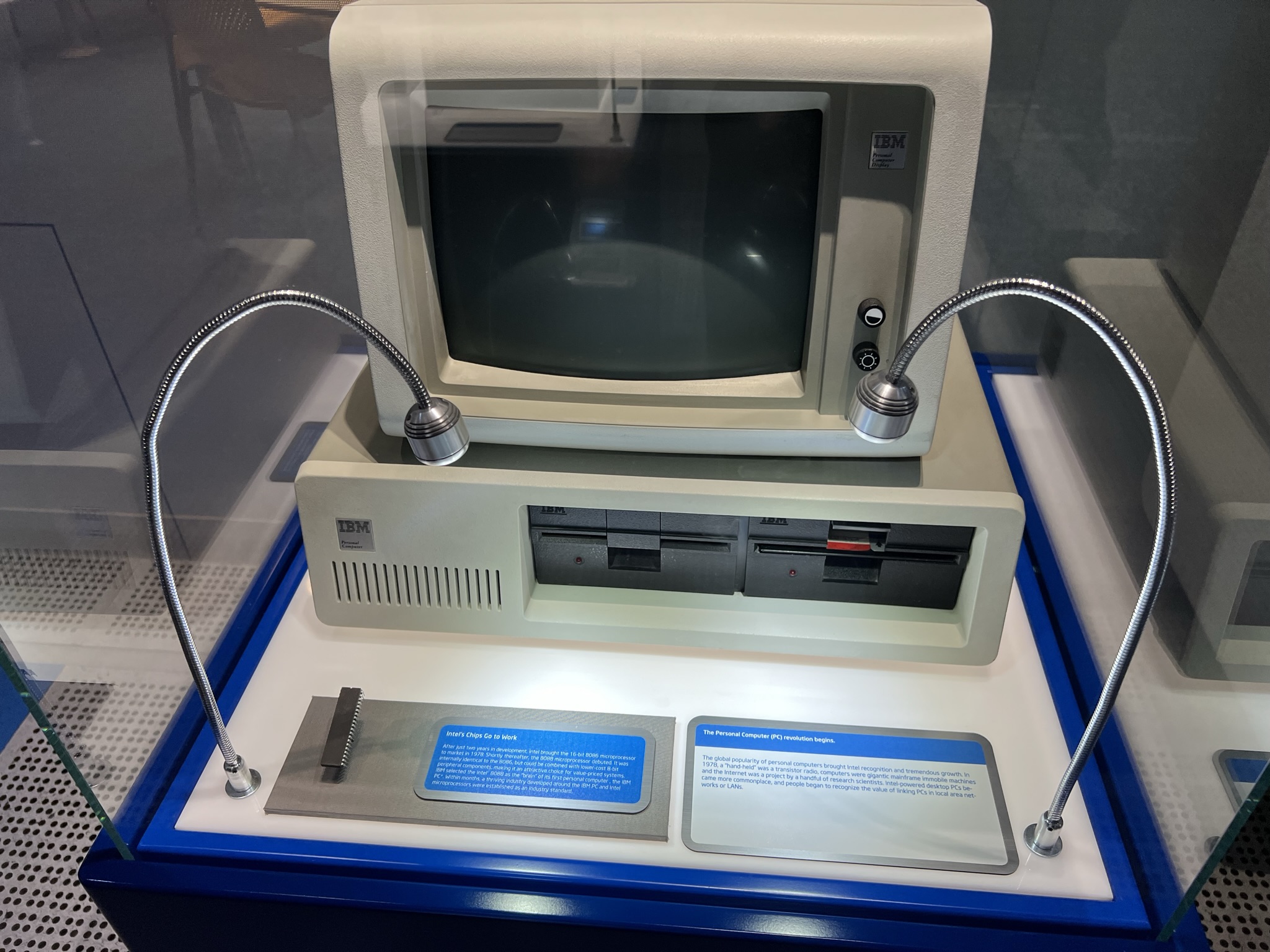 这种早期的个人电脑我都没用过