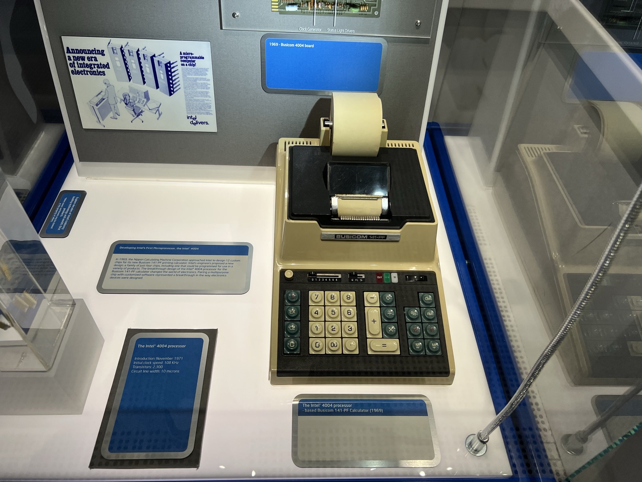 Intel 4004 用于商业计算器