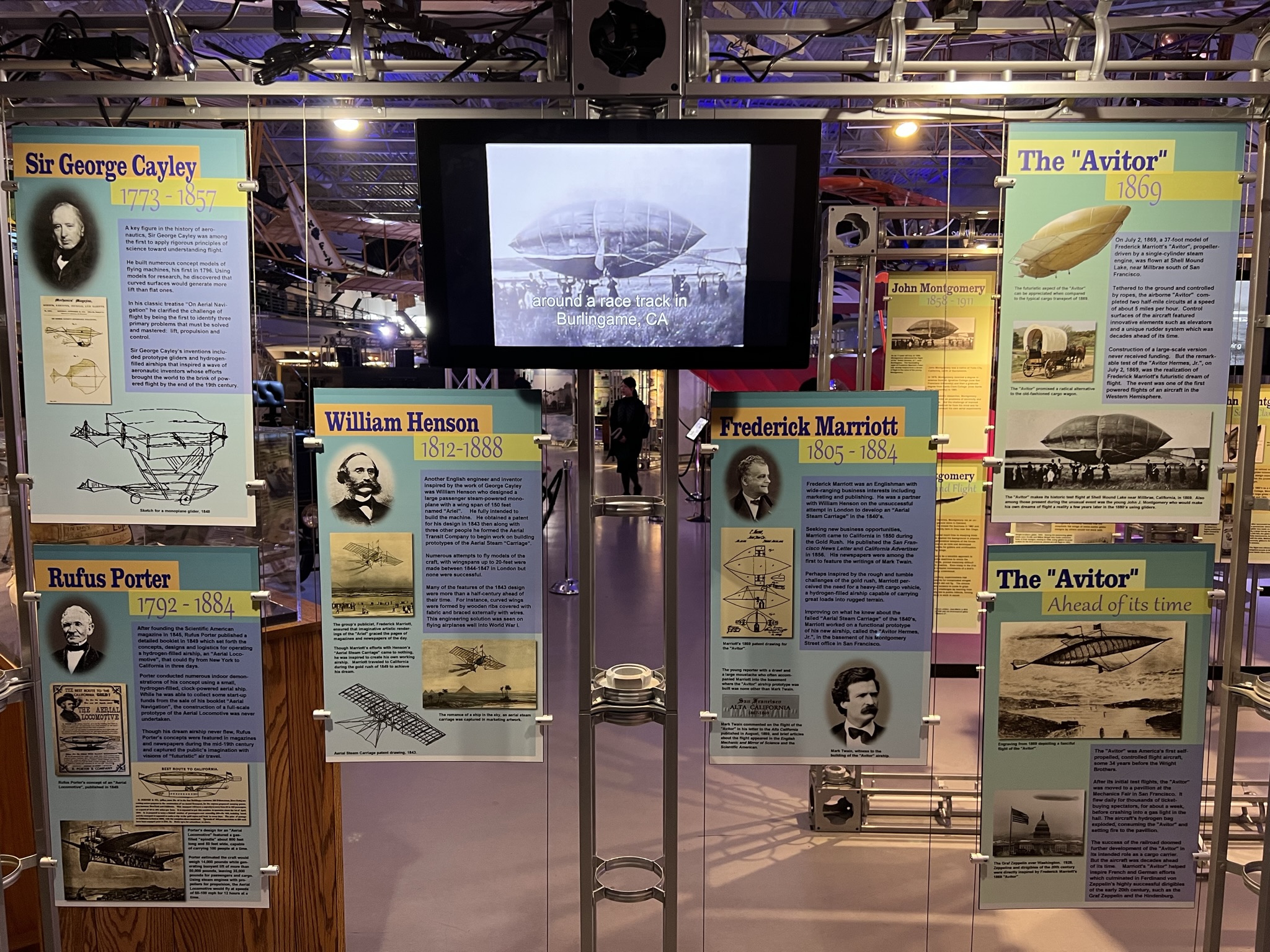 早期的航空器很多都是气球改造的，也有用上蒸汽机的