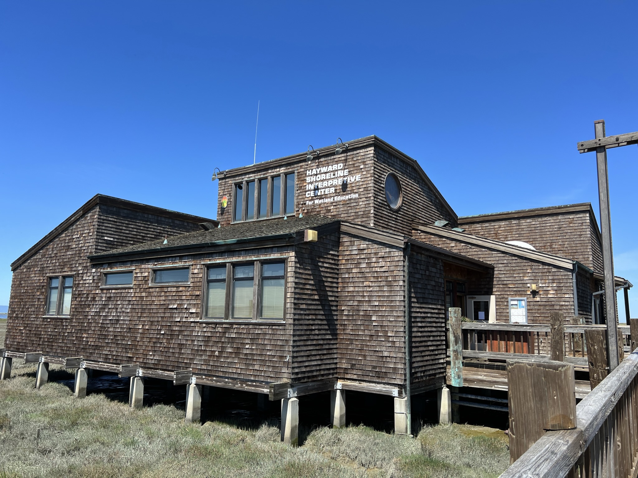 Hayward Shoreline Interpretive Center 外面