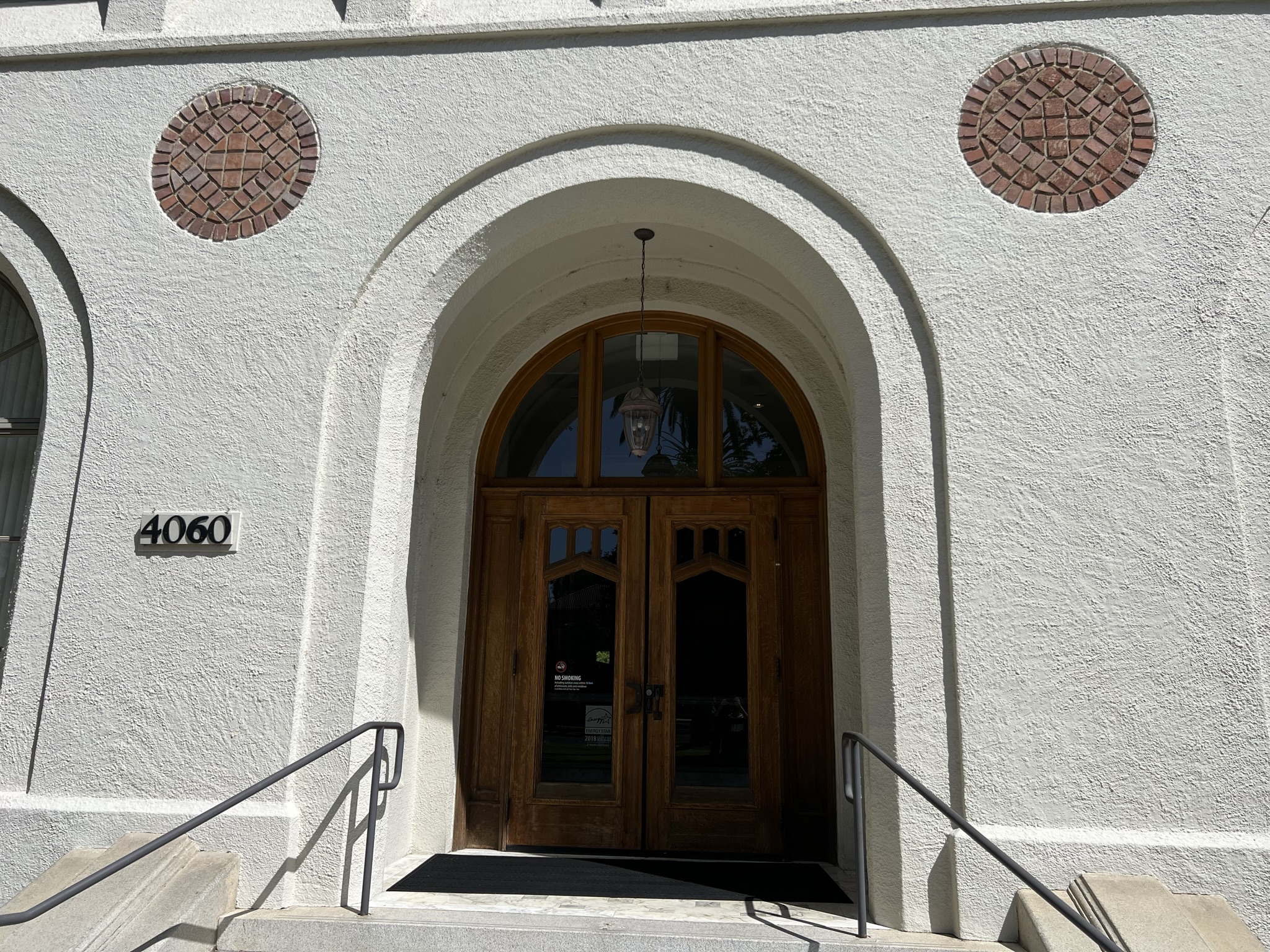 Agnews State Hospital Administrative Building 正门