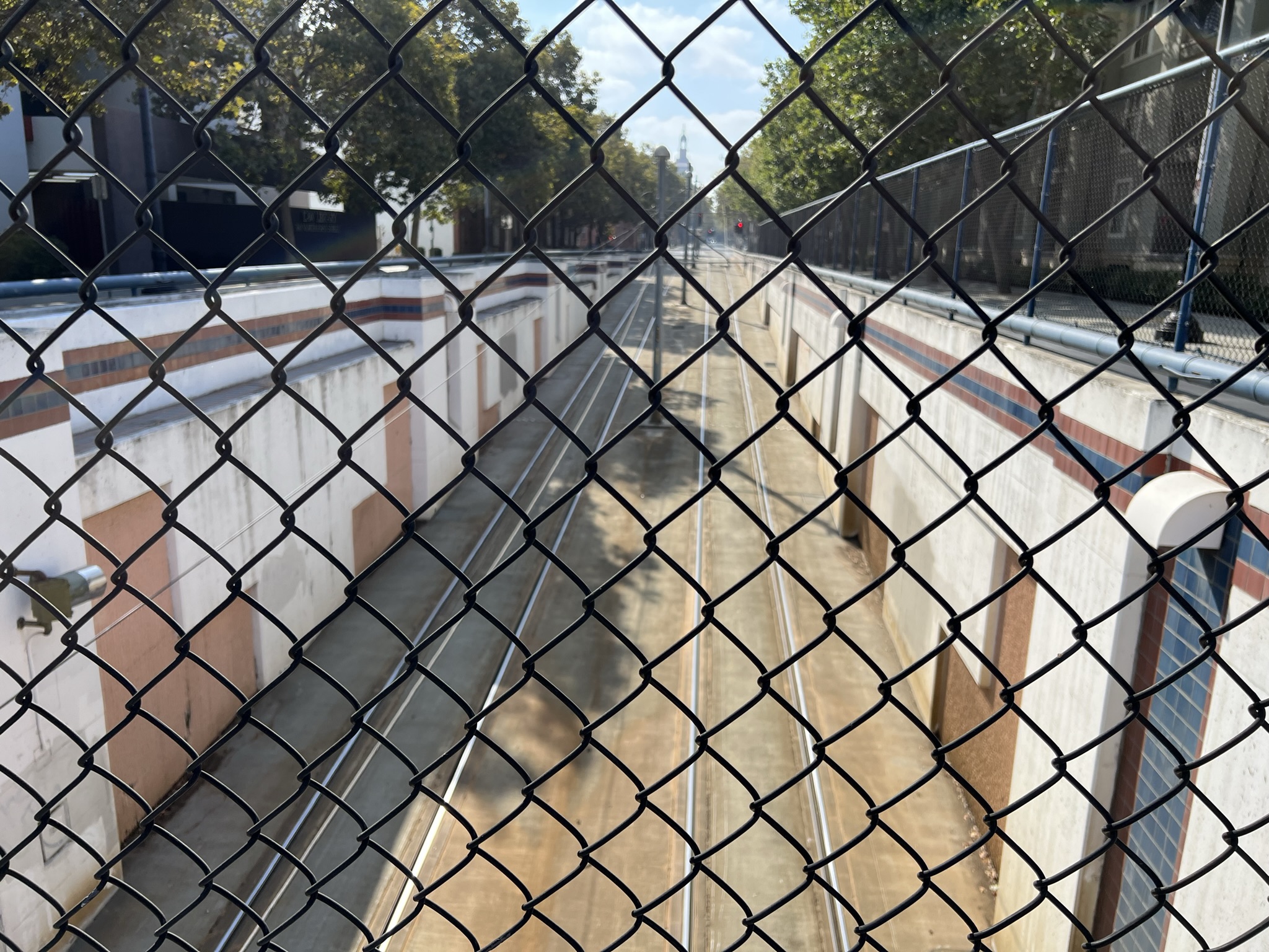 San Jose 最垃圾最没用的就是这些轻轨了