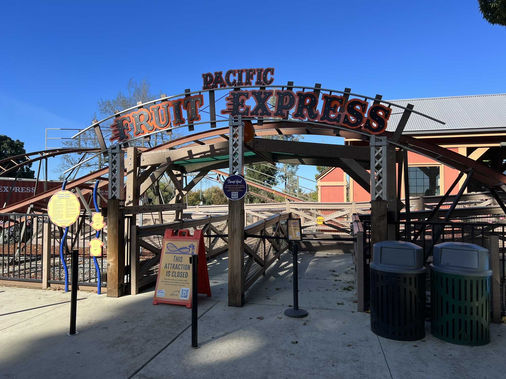 小型过山车停运了