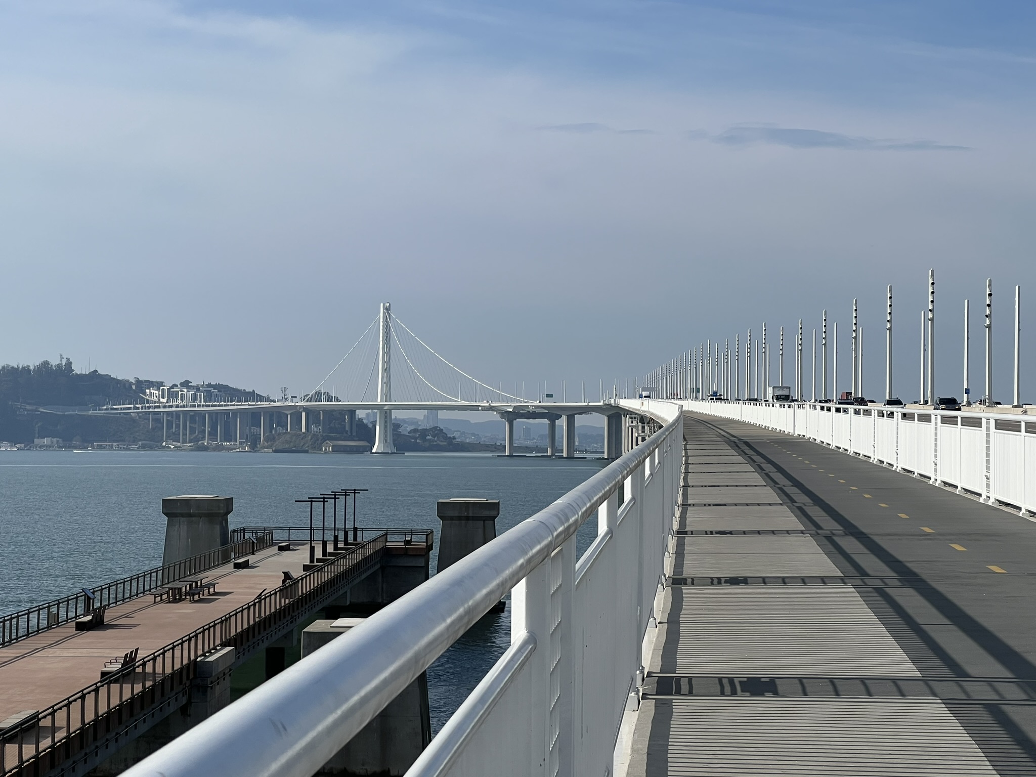 走向 Yerba Buena Island