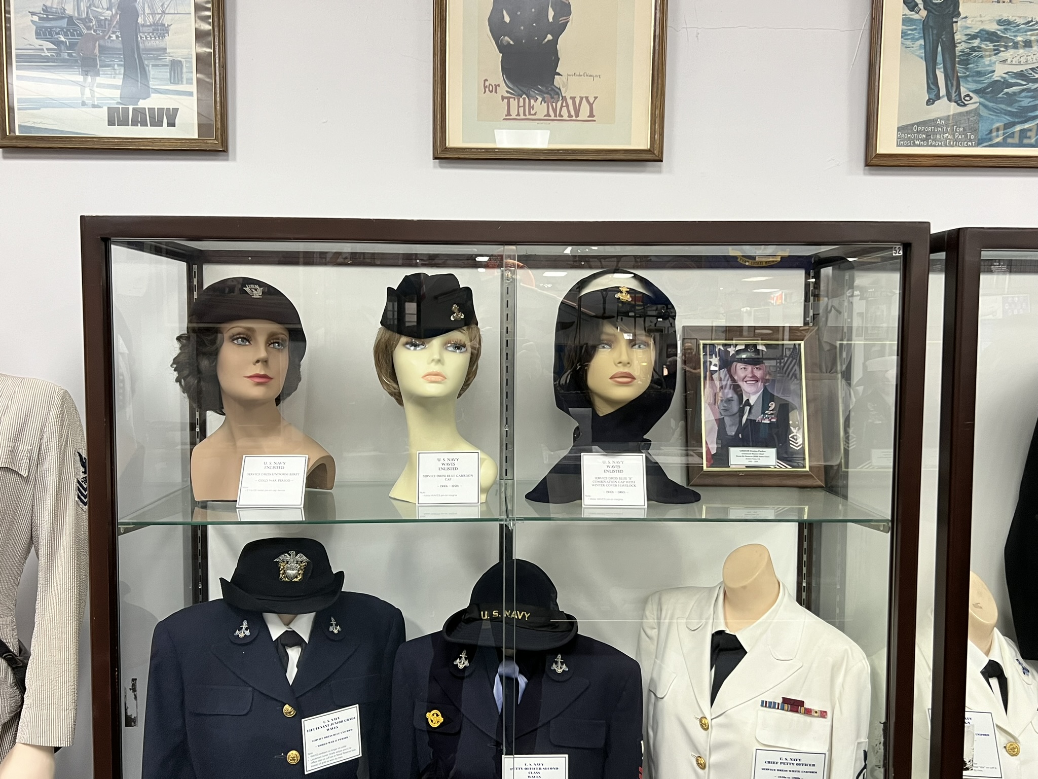 女兵服饰