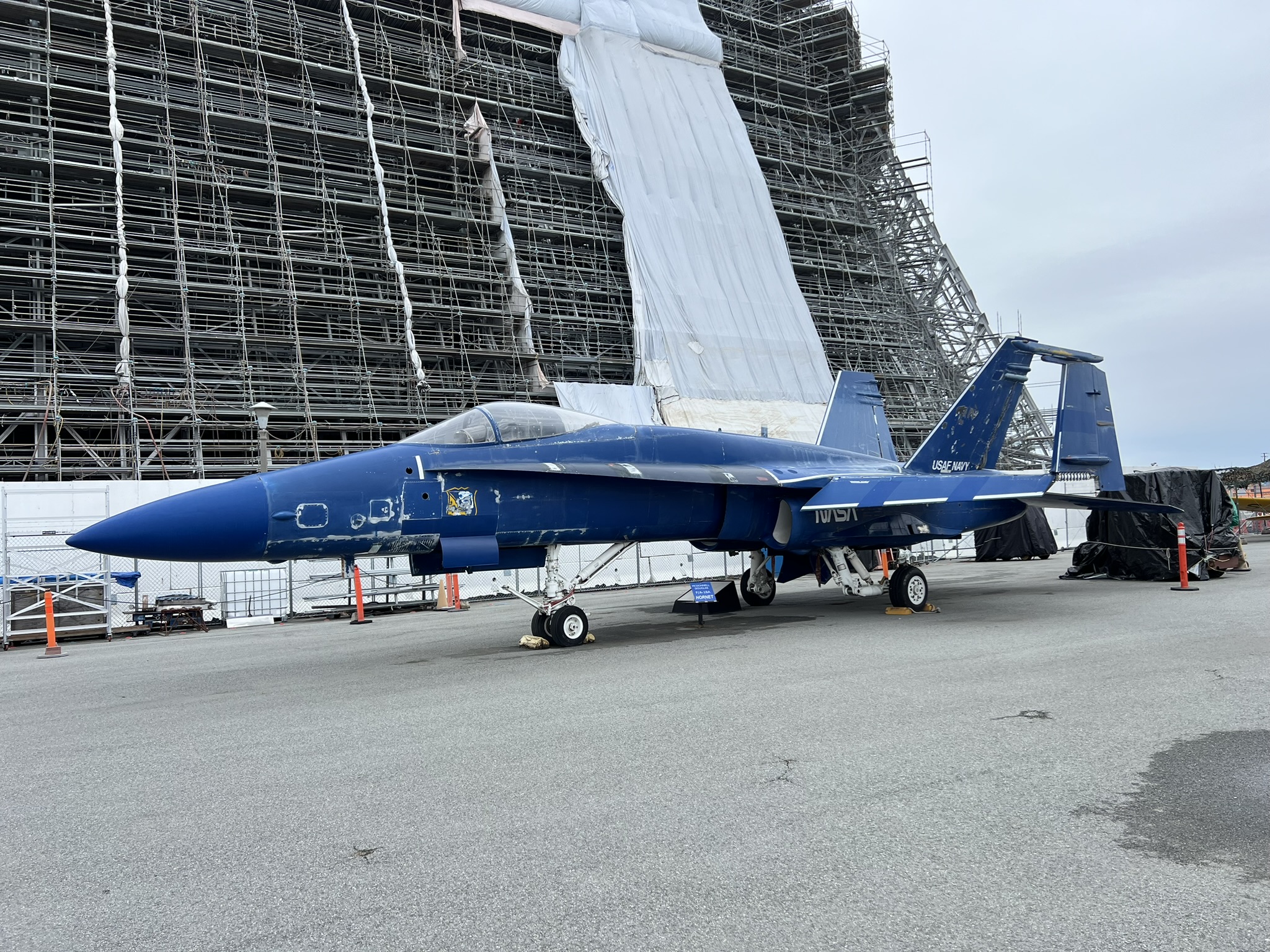 F-18