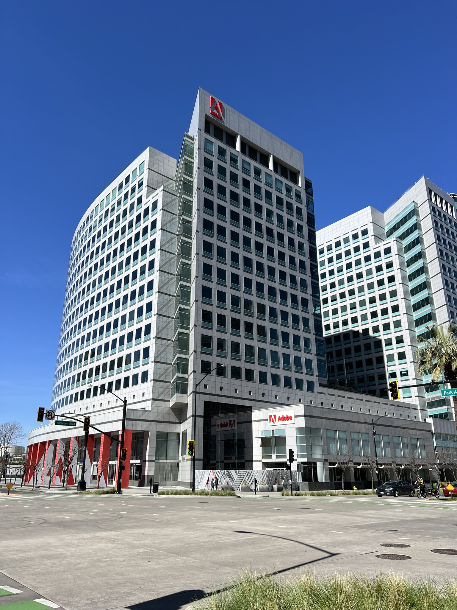 Adobe 的大楼