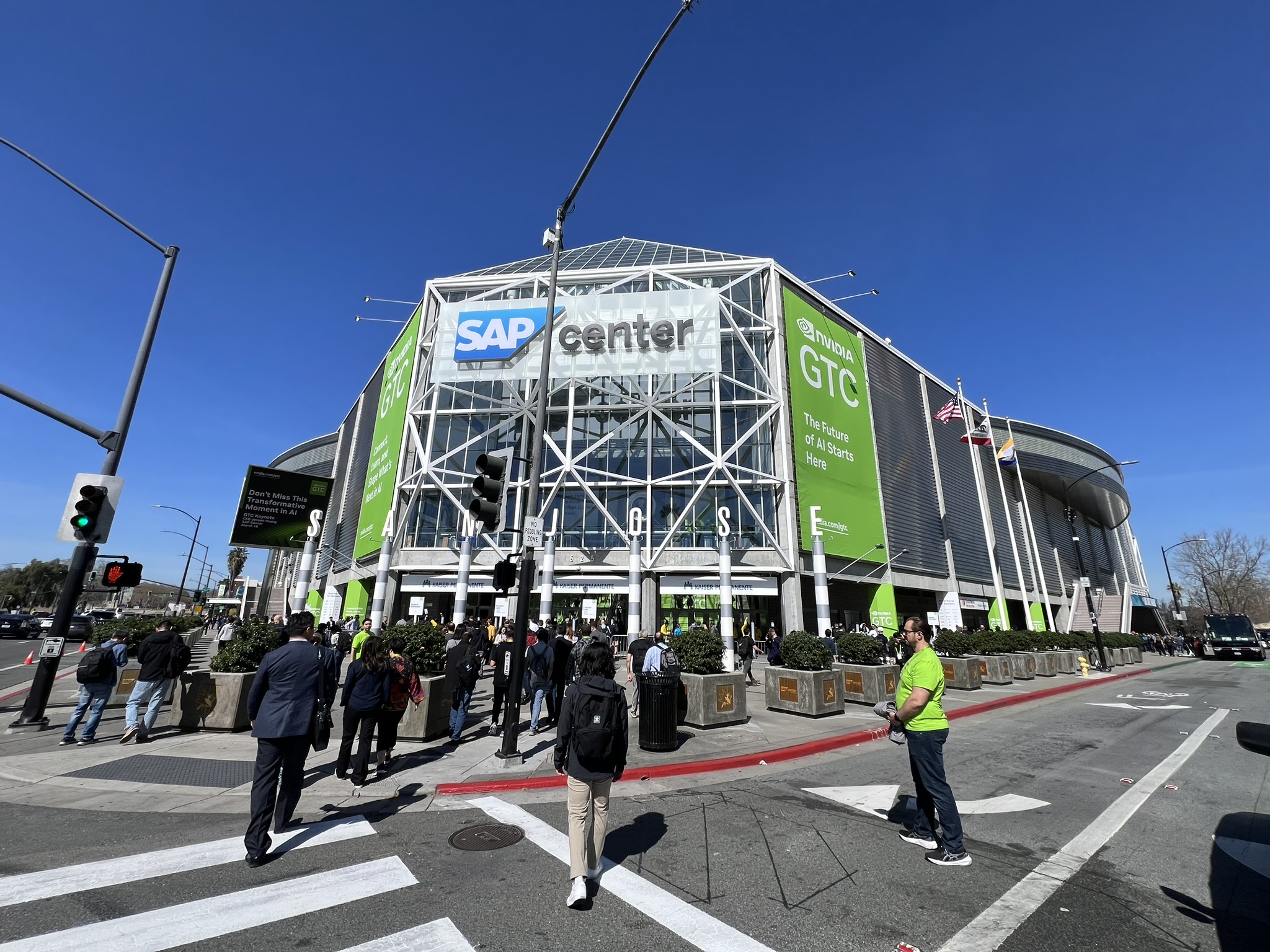 步入 SAP Center