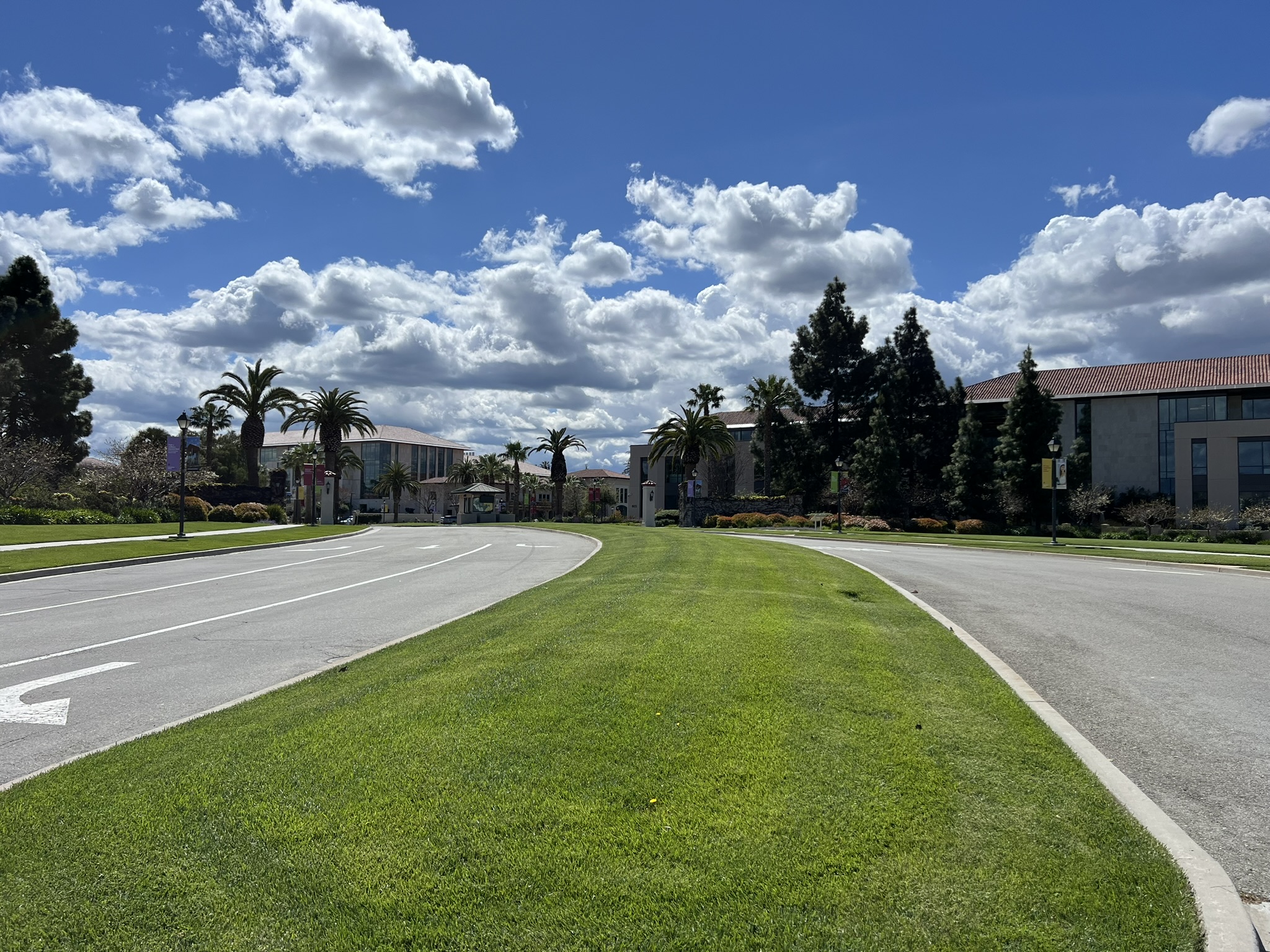 Santa Clara University 大门