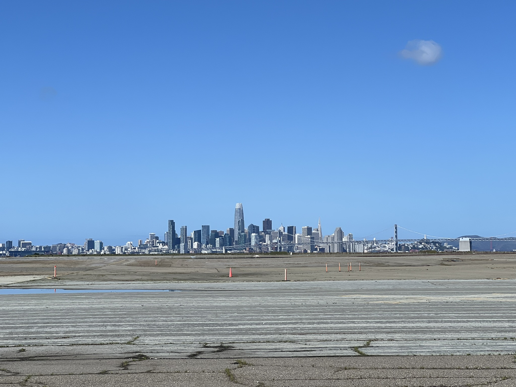 Alameda 和 San Francisco 隔海相望