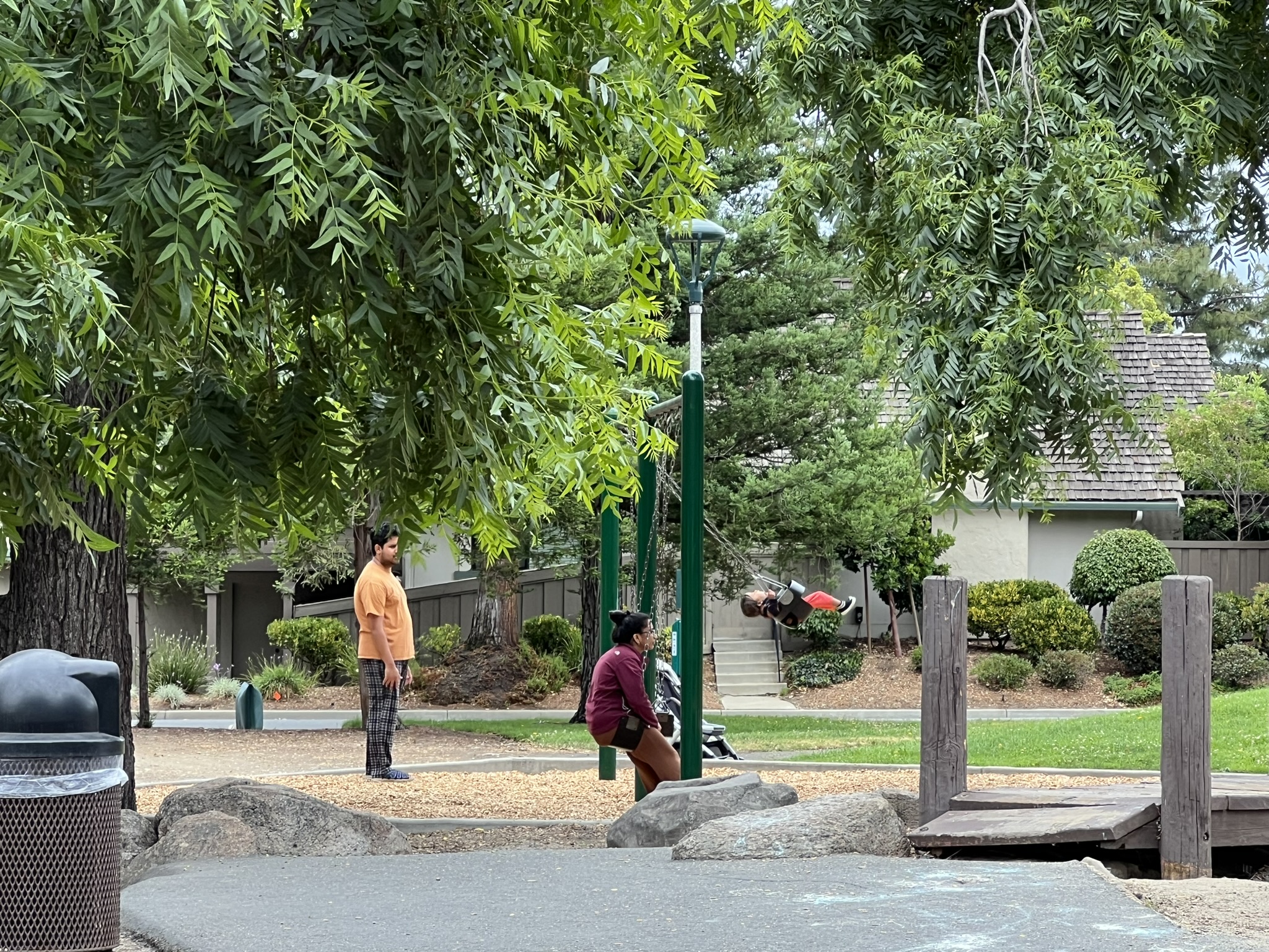 荡秋千