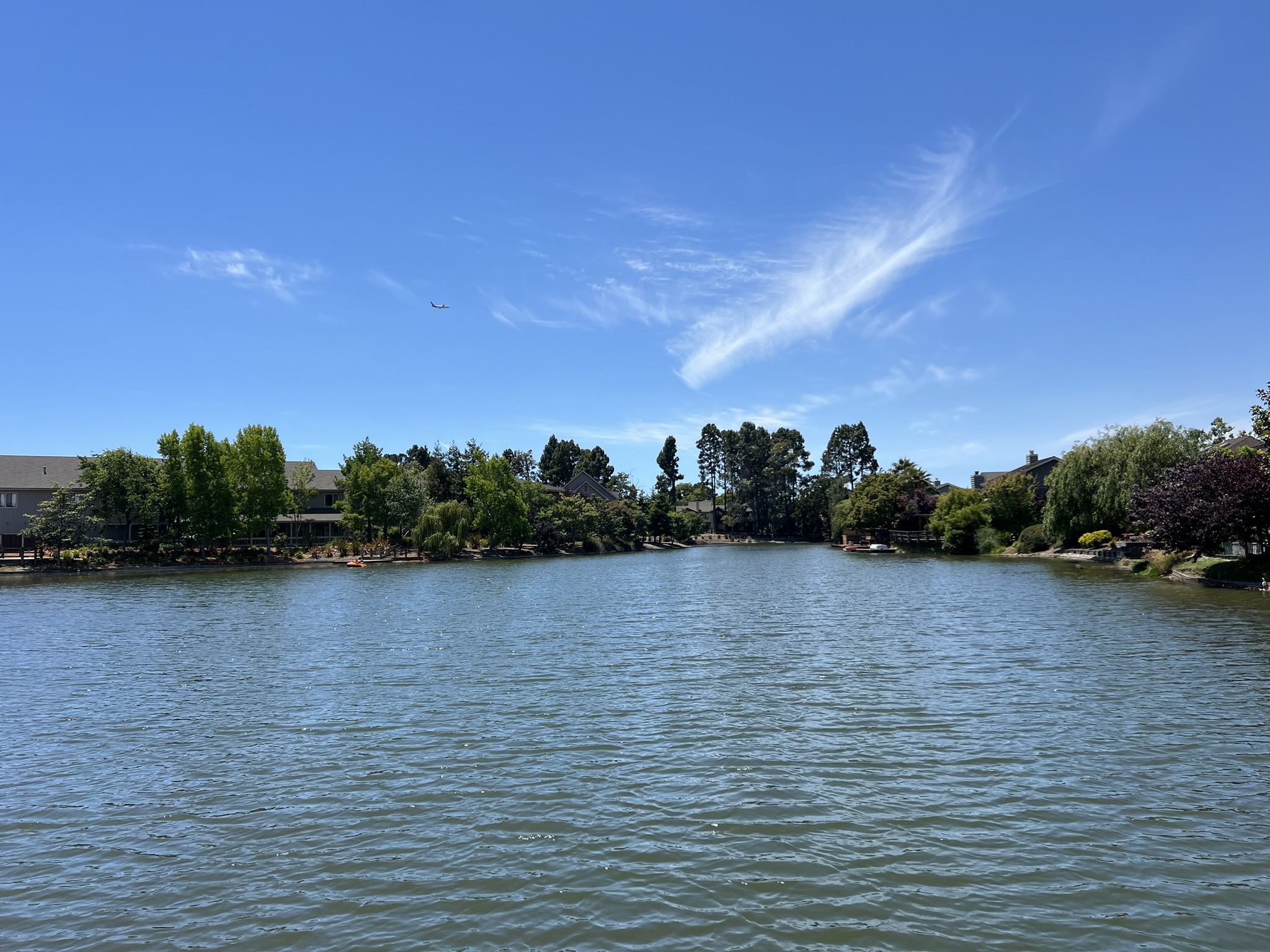 小河