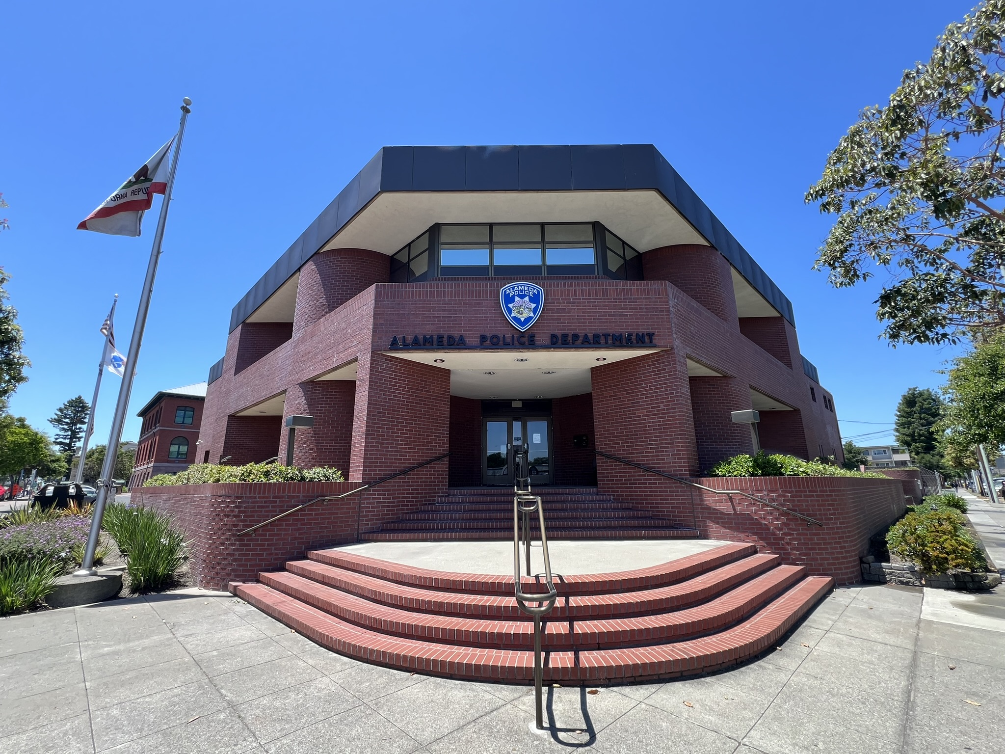 Alameda 警察局