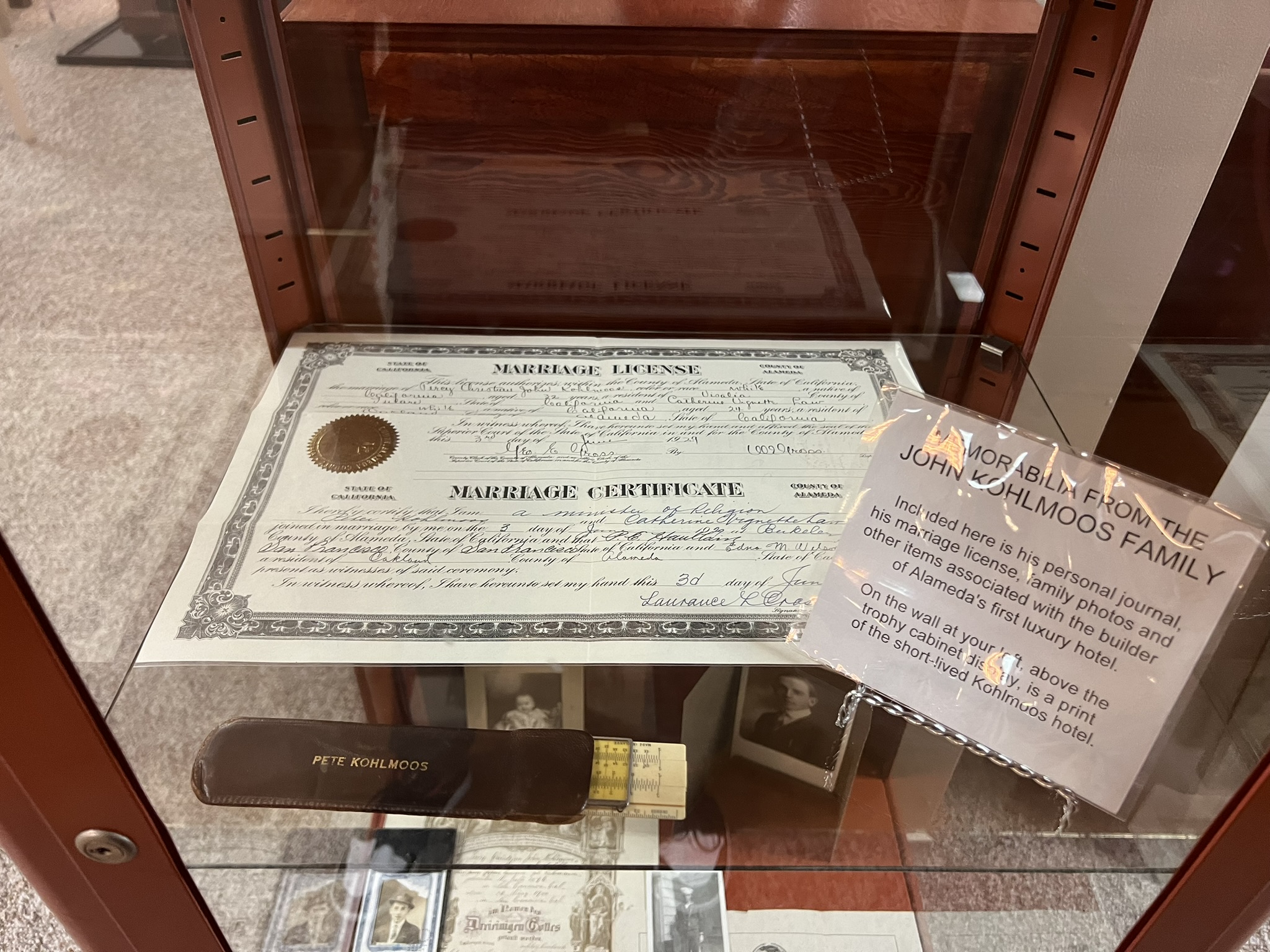 结婚证
