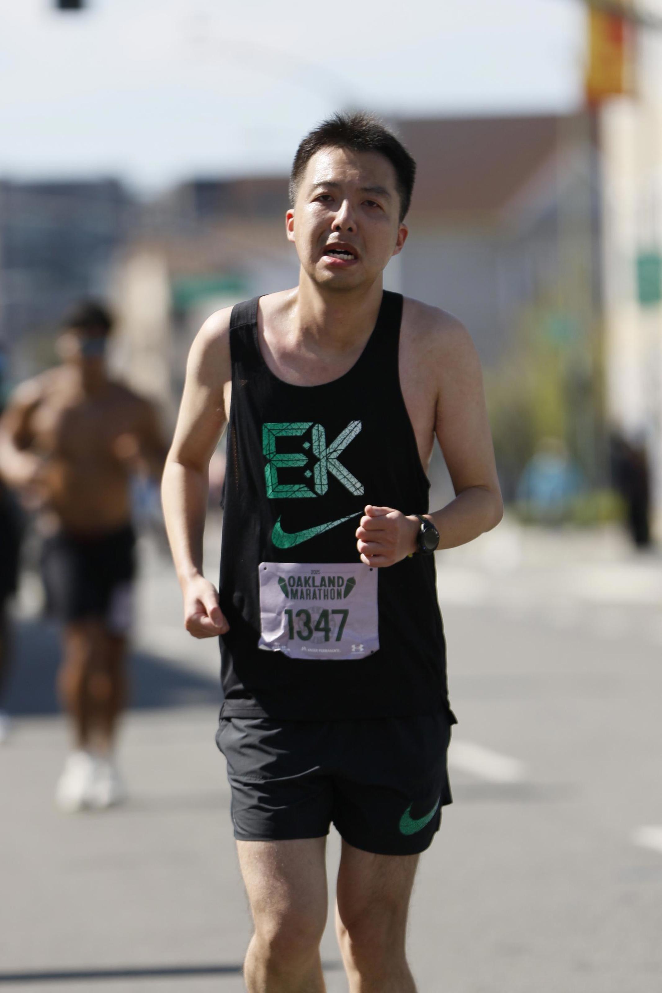 离终点大概还有 500 米