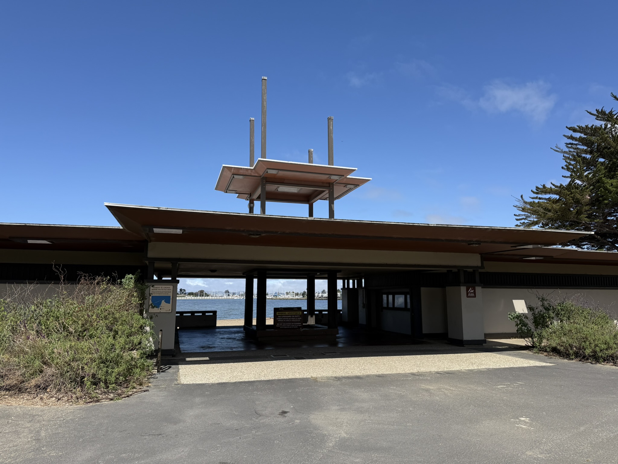 Robert W. Crown Memorial State Beach