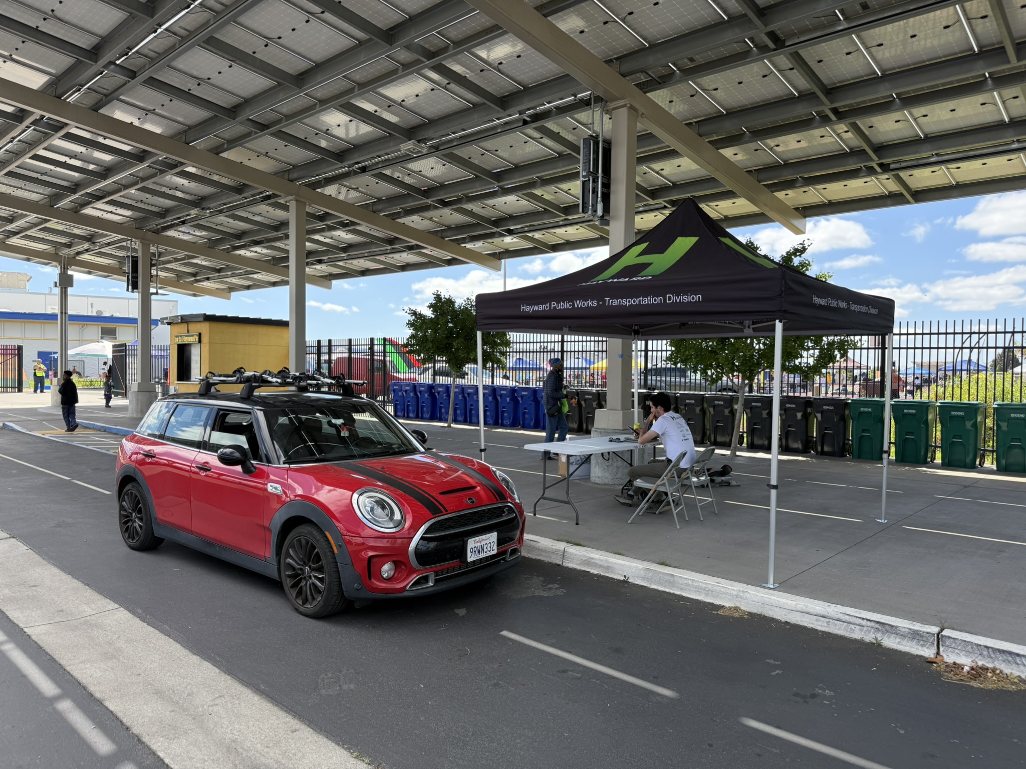 Mt Eden High School Track 入口处