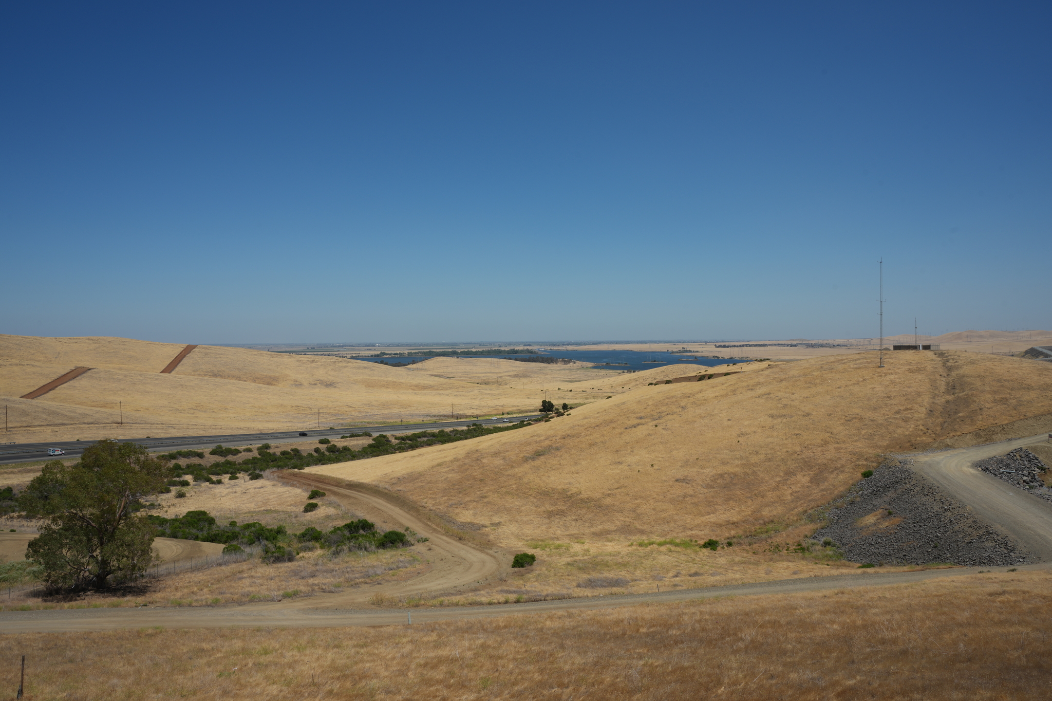 San Luis Reservoir State Recreation Area - Romero Overlook Visitor Center